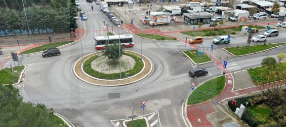 3 chambres Appartement à Bari, Italy No. 17300 32