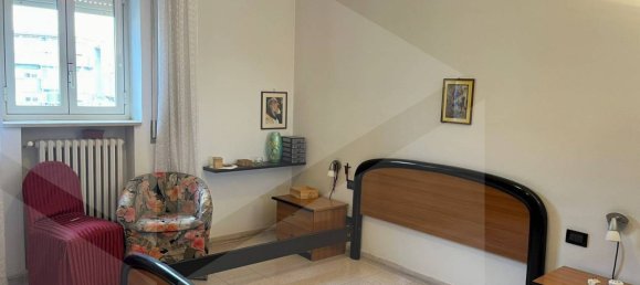 3 chambres Appartement à Bari, Italy No. 17300 6