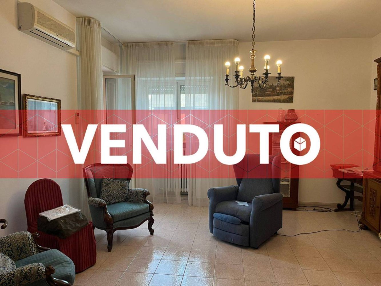 3 chambres Appartement à Bari, Italy No. 17300