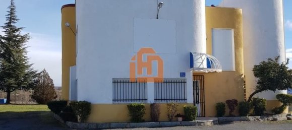  عقار تجاري في Garrafe de Torio, Spain 288متر مربع رقم 82975 3