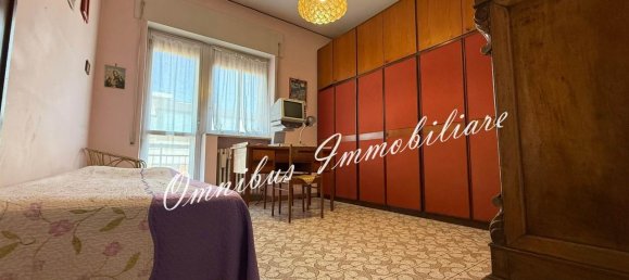 5 rooms Apartment in Foggia, Italy No. 117674 27