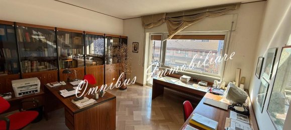 5 rooms Apartment in Foggia, Italy No. 117674 6