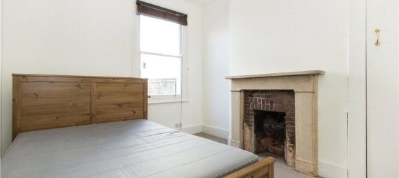 3 bedrooms House in London, United Kingdom No. 8708 7