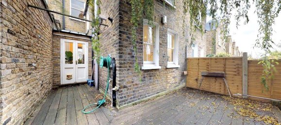 3 bedrooms House in London, United Kingdom No. 8708 31