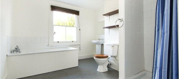 3 bedrooms House in London, United Kingdom No. 8708 10