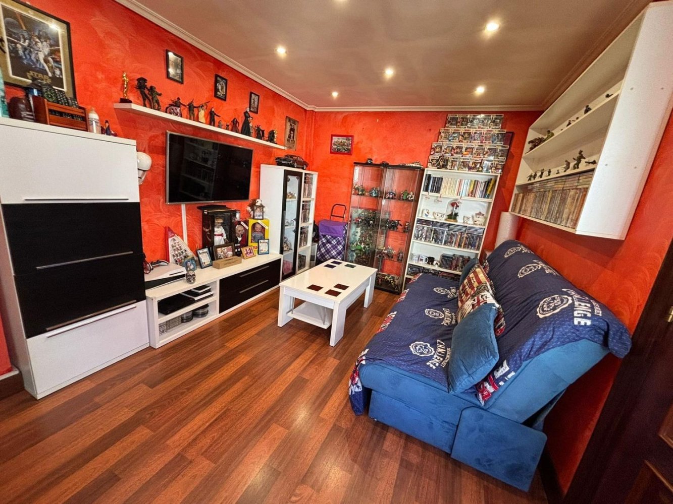 2 bedrooms Apartment in Gijon, Spain No. 162889