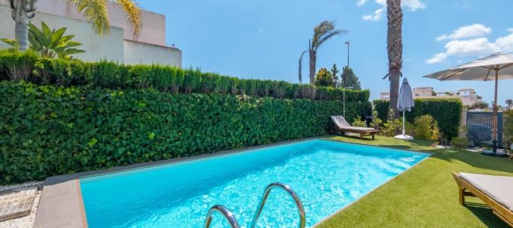 3 bedrooms House in Ciudad Quesada, Spain No. 187947 2