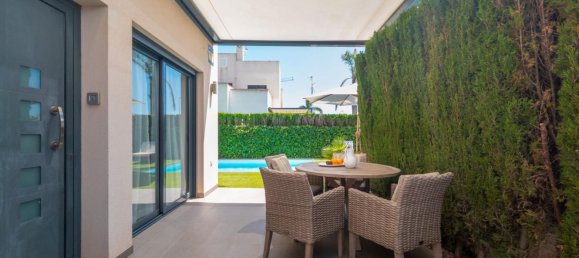 3 bedrooms House in Ciudad Quesada, Spain No. 187947 3