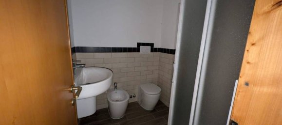 3 bedrooms Villa in Prato, Italy No. 76509 43