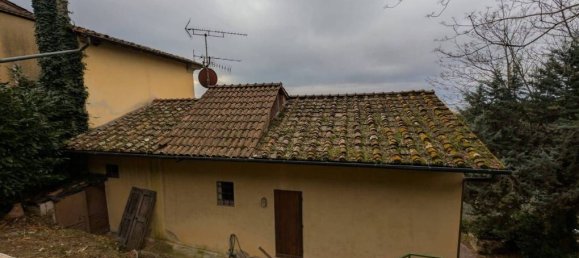 3 bedrooms Villa in Prato, Italy No. 76509 21