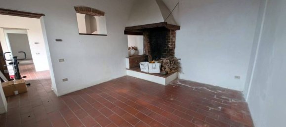 3 bedrooms Villa in Prato, Italy No. 76509 19