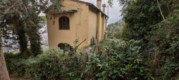 3 bedrooms Villa in Prato, Italy No. 76509 12