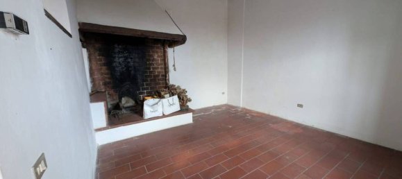 3 bedrooms Villa in Prato, Italy No. 76509 28