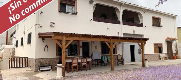 4 bedrooms House in Carcaixent, Spain No. 116008 2