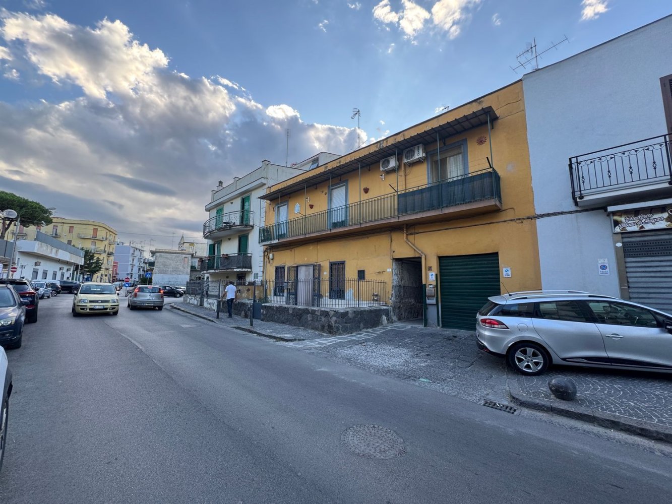 3 bedrooms Apartment in Sant'Anastasia, Italy No. 401235