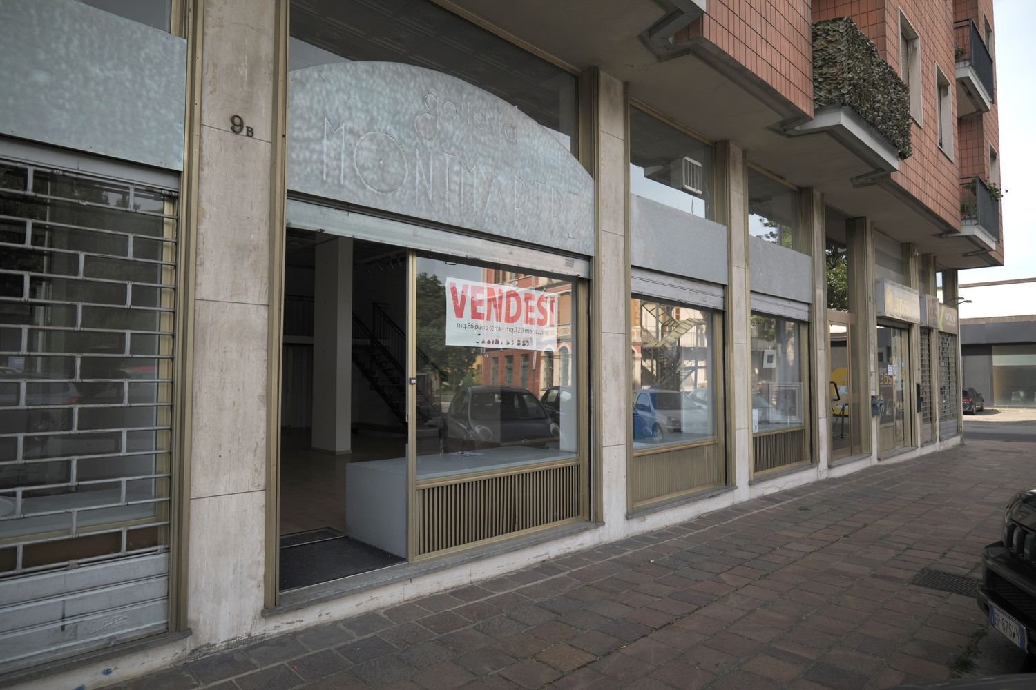 196m² Commercial property in Biella, Italy No. 298230