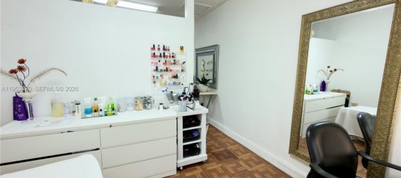 4 Schlafzimmer Villa in Miami, USA, Nr. 615127 3