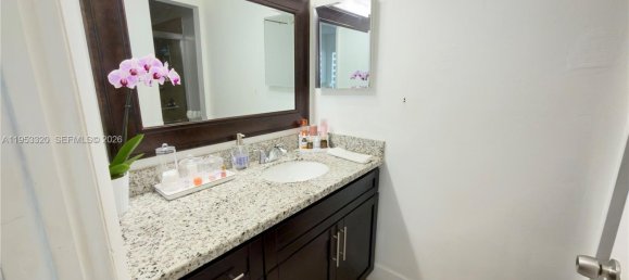 4 Schlafzimmer Villa in Miami, USA, Nr. 615127 12