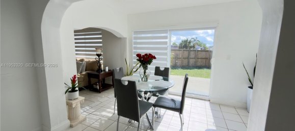4 Schlafzimmer Villa in Miami, USA, Nr. 615127 15