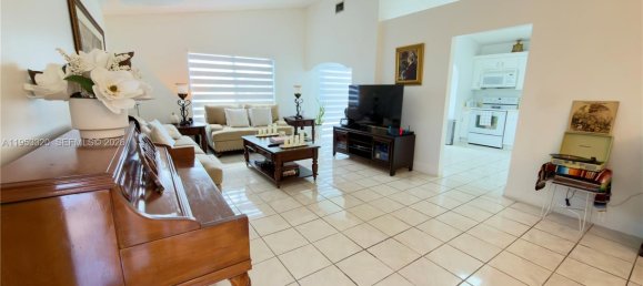 4 Schlafzimmer Villa in Miami, USA, Nr. 615127 24