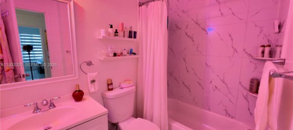 4 Schlafzimmer Villa in Miami, USA, Nr. 615127 2