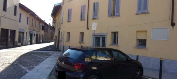 2-salle Appartement à Samarate, Italy No. 334149 4