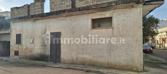 Gewerbliche Immobilie in Soleto, Italy 139m², Nr. 318852 9
