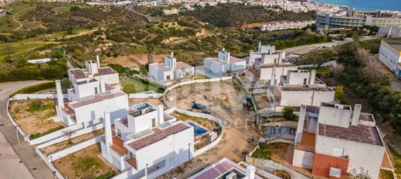 4 bedrooms House in Albufeira, Portugal No. 129756 2