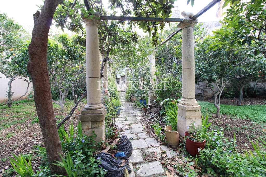 3 غرف نوم فندق في Luqa, Malta رقم 2442