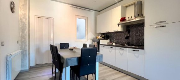 2 غرف نوم شقة في Trieste, Italy رقم 58771 12