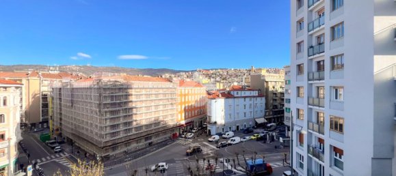 2 غرف نوم شقة في Trieste, Italy رقم 58771 14