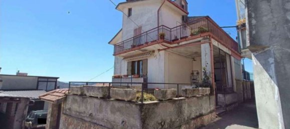 7 rooms Apartment in Cicala, Italy No. 196971 2