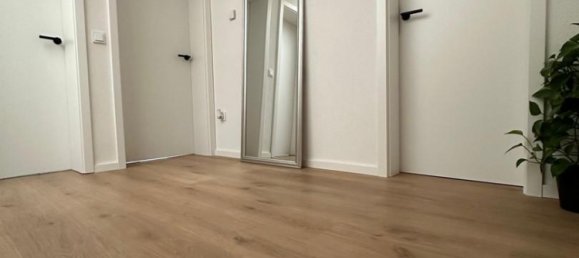 5-salle Maison de ville à Baden-Wurttemberg, Germany No. 24176 8