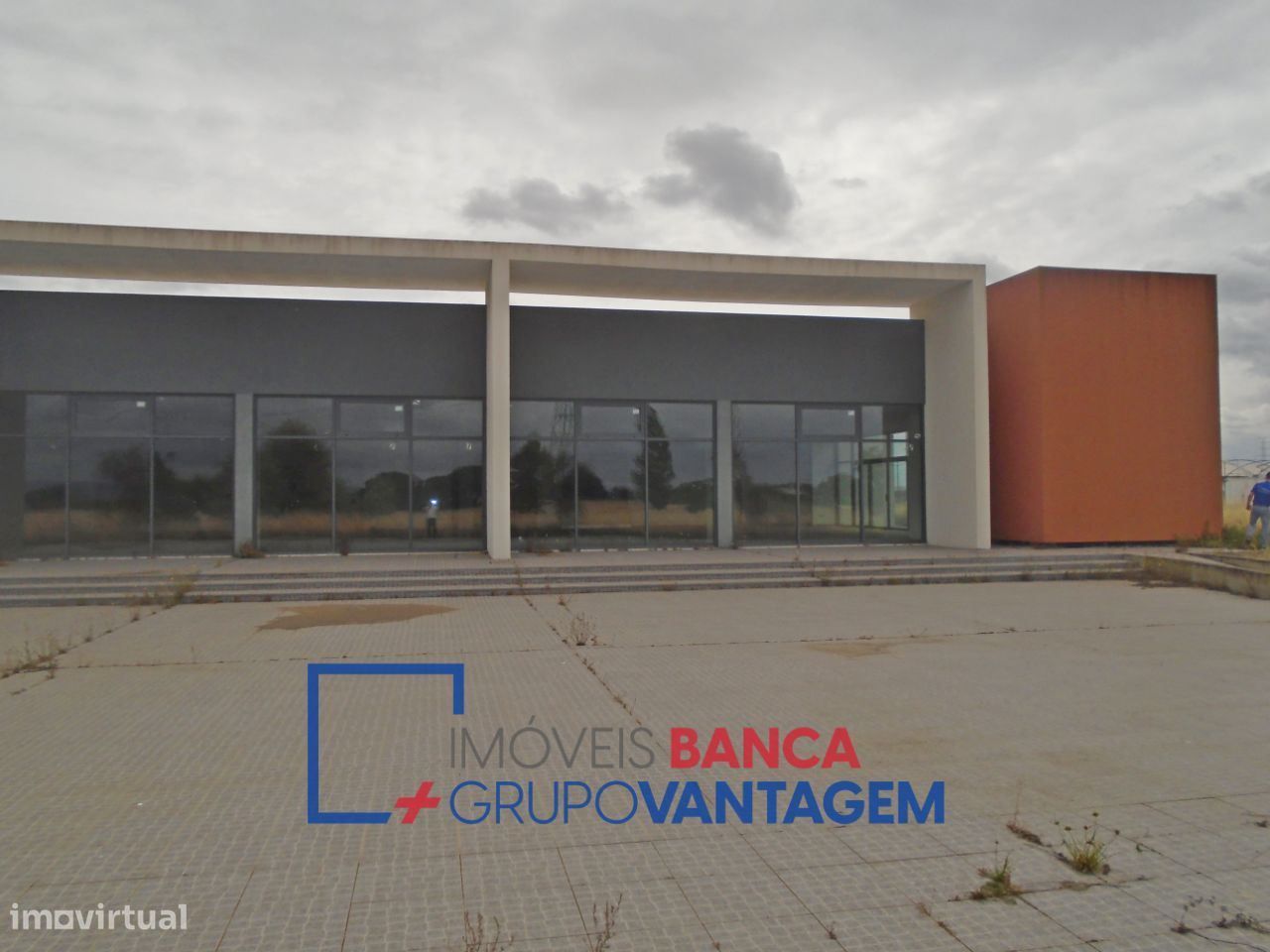 1726m² Land in Samora Correia, Portugal No. 136346