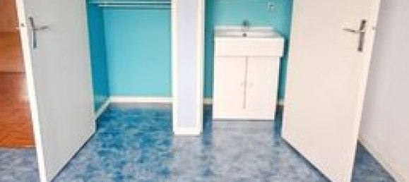 Casa de 4 dormitorios en Chalons-en-Champagne, France No. 310956 14