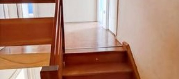 Casa de 4 dormitorios en Chalons-en-Champagne, France No. 310956 9