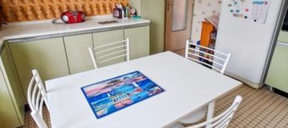 Casa de 4 dormitorios en Chalons-en-Champagne, France No. 310956 5