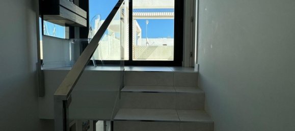 Villa T3 em Alicante, Spain N.º 92267 37