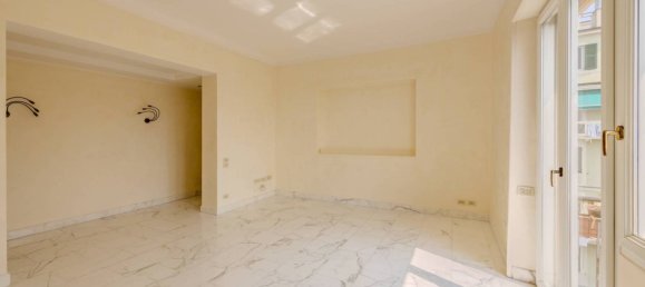 2 bedrooms Apartment in Genoa, Italy No. 329893 3