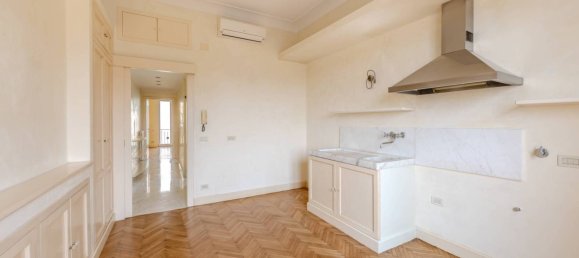 2 bedrooms Apartment in Genoa, Italy No. 329893 5