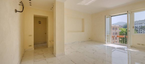 2 bedrooms Apartment in Genoa, Italy No. 329893 6