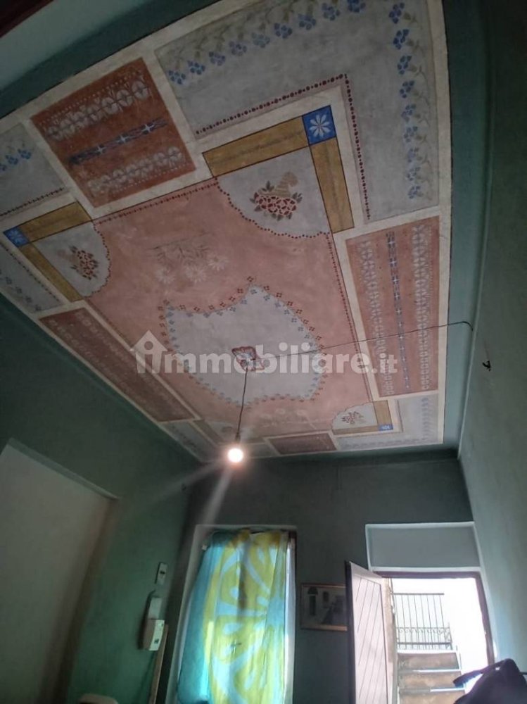 4 غرف نوم شقة في Uscio, Italy رقم 296547