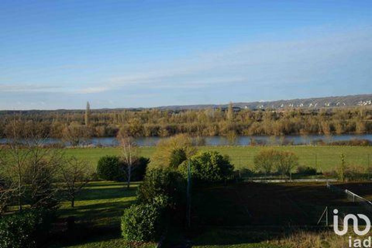 Estudio en el condominio en Limay, France No. 28674