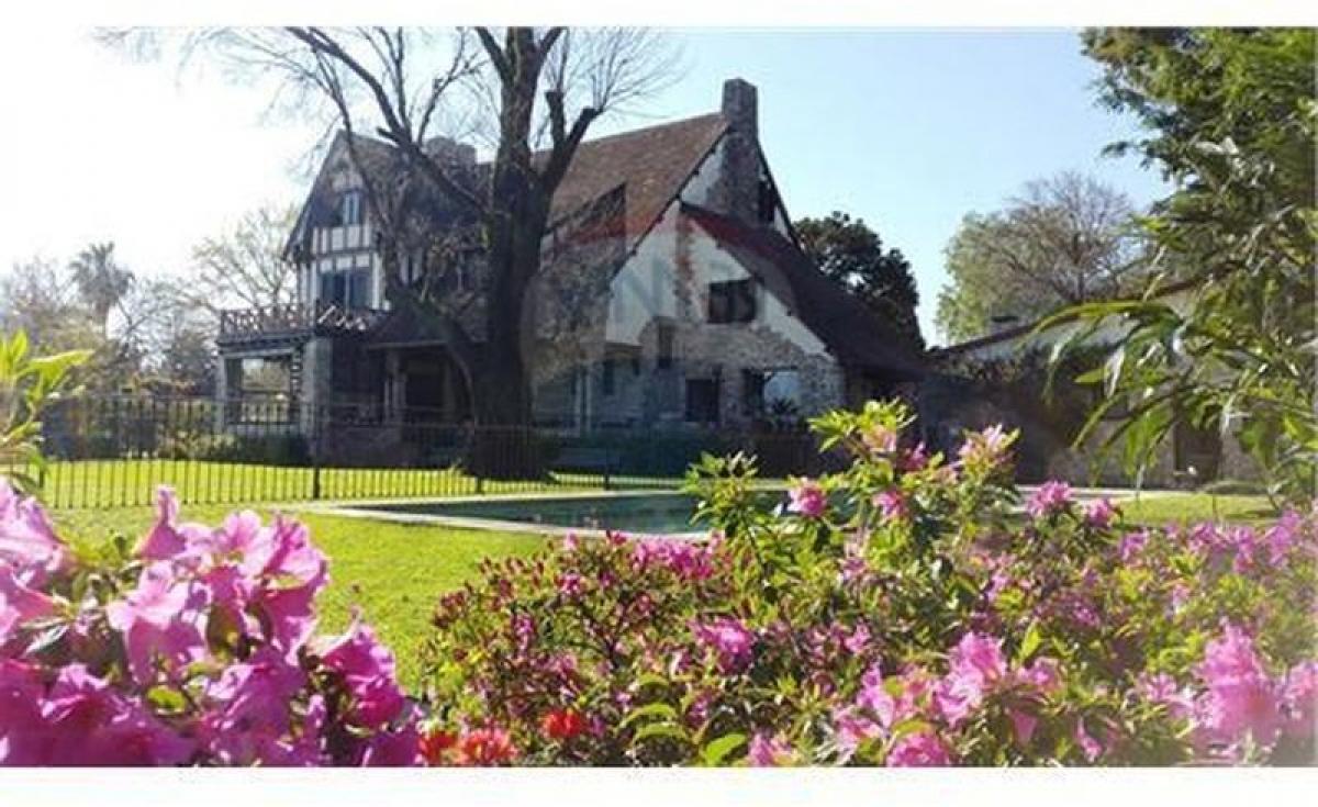 6 bedrooms House in San Isidro, Argentina No. 4451