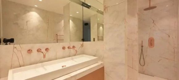 4 bedrooms Apartment in Paris, France No. 181659 22