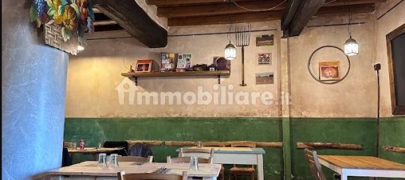 Коммерческая недвижимость с 2 комнатами в Фраскати, Италия № 365170 5