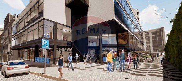 75m² Commercial property in Figueira da Foz, Portugal No. 69341 3