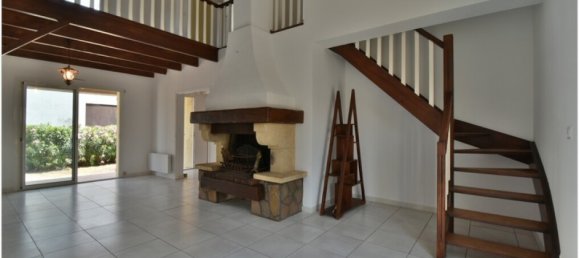 3 Schlafzimmer Haus in Agde, France, Nr. 323089 2