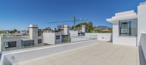 4 bedrooms Villa in Marbella, Spain No. 142525 43