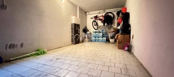 مرآب في Codogno, Italy 15متر مربع رقم 185931 4